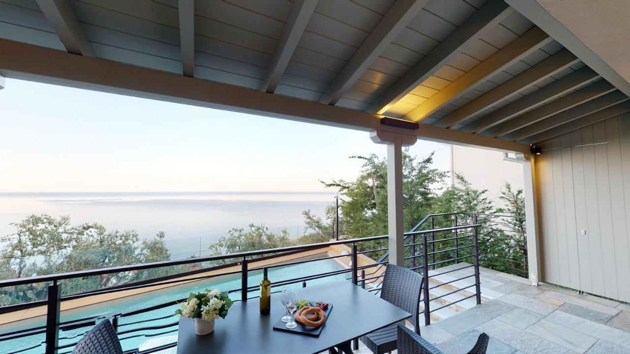 KALLiA SUITES- CHOREFTO Exterior foto